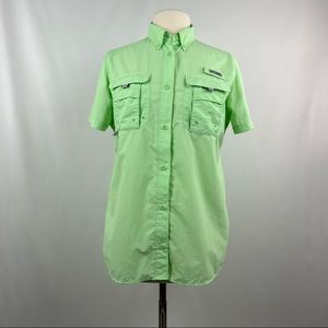 Columbia Hiking Shirt Green size Medium (also available in orange and yellow)